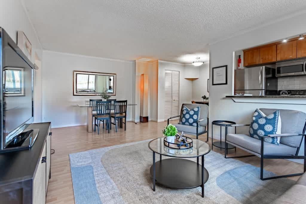 Vila Vibrant Downtown, King Bed, Work Desk & Kitchen Seattle Exteriér fotografie